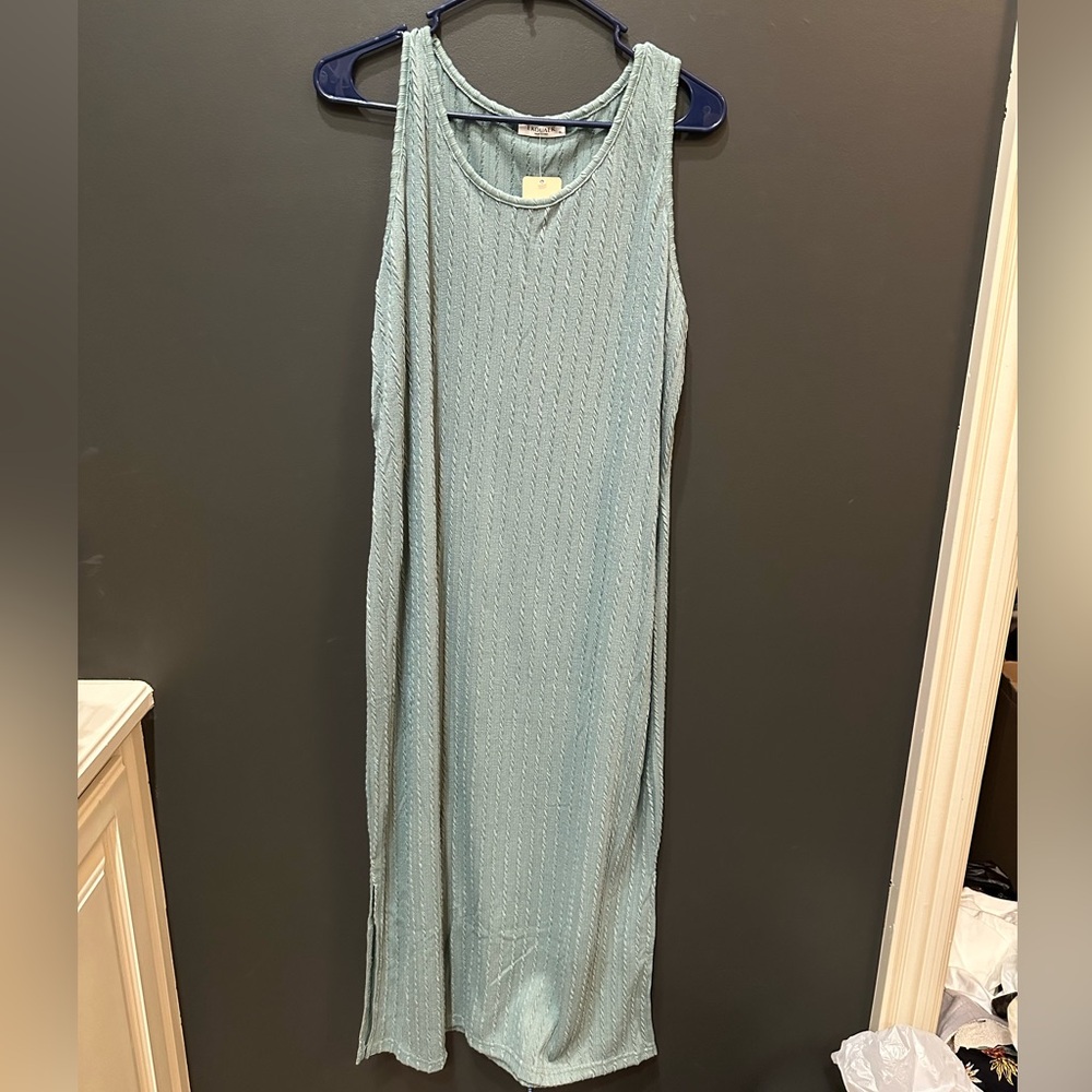 Ekouaer | Sage Midi‎ Dress | Textured Fabric | Sleeveless | Summer | XL | NWT